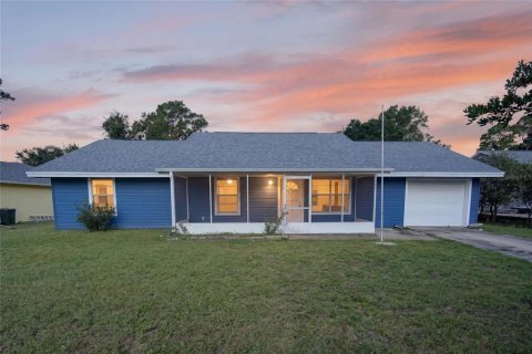 Villa ou maison à vendre à Edgewater, Floride: 3 chambres, 116.59 m2 № 2203782 - photo 2