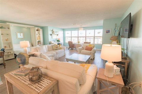 Copropriété à vendre à Gulfport, Floride: 1 chambre, 98.48 m2 № 1567625 - photo 9
