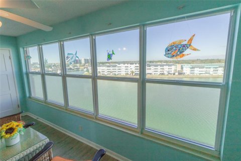 Copropriété à vendre à Gulfport, Floride: 1 chambre, 98.48 m2 № 1567625 - photo 15