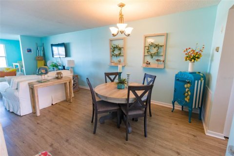 Copropriété à vendre à Gulfport, Floride: 1 chambre, 98.48 m2 № 1567625 - photo 6