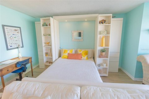 Copropriété à vendre à Gulfport, Floride: 1 chambre, 98.48 m2 № 1567625 - photo 13