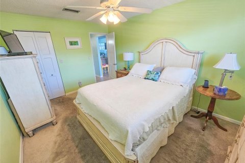 Copropriété à vendre à Gulfport, Floride: 1 chambre, 98.48 m2 № 1567625 - photo 18