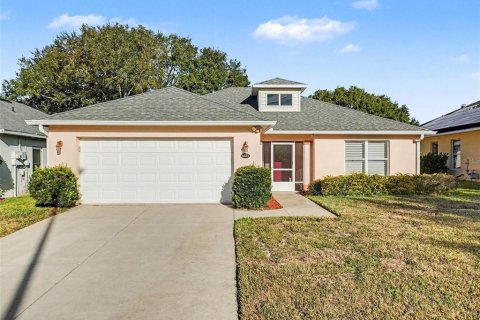 Casa en Leesburg, Florida 2 dormitorios, 141.58 m2 № 2383475