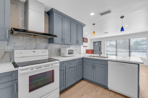 Casa en alquiler en Pompano Beach, Florida, 3 dormitorios, 106.56 m2 № 2010450 - foto 11