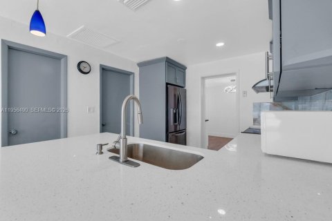 Casa en alquiler en Pompano Beach, Florida, 3 dormitorios, 106.56 m2 № 2010450 - foto 6