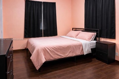 Купить виллу или дом в Майами, Флорида 3 спальни, 111.48м2, № 2040601 - фото 11