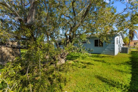 Купить виллу или дом в Майами, Флорида 3 спальни, 111.48м2, № 2040601 - фото 22