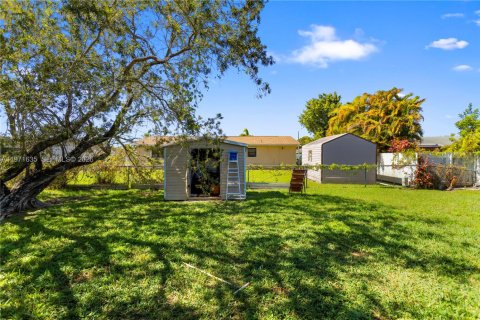 Купить виллу или дом в Майами, Флорида 3 спальни, 111.48м2, № 2040601 - фото 23