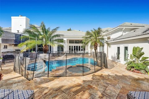 Villa ou maison à louer à Plantation, Floride: 9 chambres, 383.97 m2 № 1833978 - photo 30