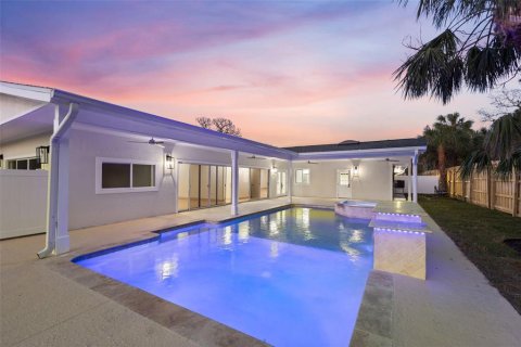 Casa en venta en Sarasota, Florida, 4 dormitorios, 271.92 m2 № 1582658 - foto 6