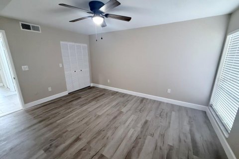 Condo in Clearwater, Florida, 3 bedrooms  № 2225142 - photo 24