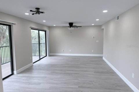 Condo in Clearwater, Florida, 3 bedrooms  № 2225142 - photo 18