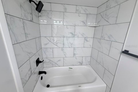Condo in Clearwater, Florida, 3 bedrooms  № 2225142 - photo 5