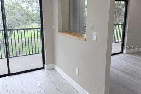 Condo in Clearwater, Florida, 3 bedrooms  № 2225142 - photo 17