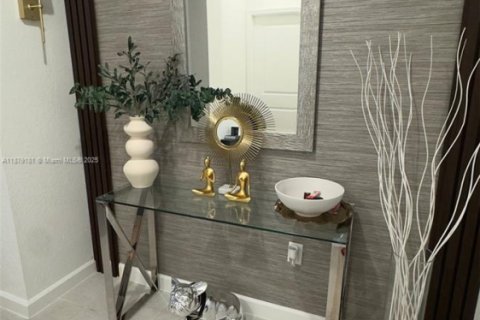 Снять в аренду виллу или дом в Хомстед, Флорида 3 спальни, 274.34м2, № 1928994 - фото 10