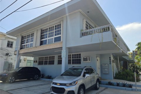 Apartamento en alquiler en Miami Beach, Florida, 1 dormitorio, 60.01 m2 № 1933521 - foto 5