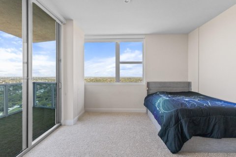 Condo in Sunrise, Florida, 3 bedrooms  № 1890863 - photo 12