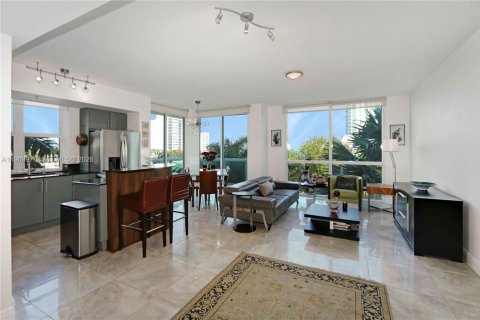 Condominio en venta en North Bay Village, Florida, 3 dormitorios, 144.18 m2 № 2030809 - foto 5