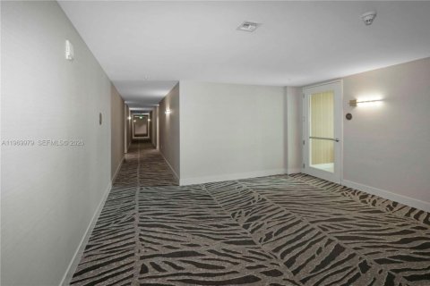 Condominio en venta en North Bay Village, Florida, 3 dormitorios, 144.18 m2 № 2030809 - foto 29