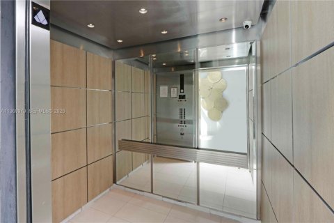 Condominio en venta en North Bay Village, Florida, 3 dormitorios, 144.18 m2 № 2030809 - foto 28