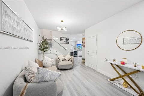 Купить таунхаус в Хомстед, Флорида 4 спальни, 169.73м2, № 1949956 - фото 3
