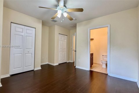 Touwnhouse à vendre à Riviera Beach, Floride: 2 chambres, 113.99 m2 № 1976945 - photo 15