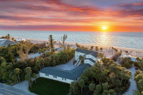 Villa ou maison à vendre à Englewood, Floride: 5 chambres, 485.23 m2 № 1651740 - photo 2