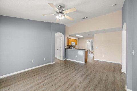 Villa ou maison à vendre à Wesley Chapel, Floride: 3 chambres, 136.1 m2 № 2200335 - photo 13
