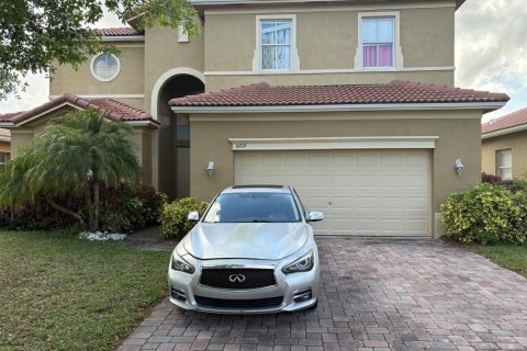 House in St. Lucie, Florida 4 bedrooms, 213.49 sq.m. № 2254337 - photo 2