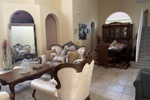 House in St. Lucie, Florida 4 bedrooms, 213.49 sq.m. № 2254337 - photo 9
