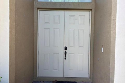 House in St. Lucie, Florida 4 bedrooms, 213.49 sq.m. № 2254337 - photo 5