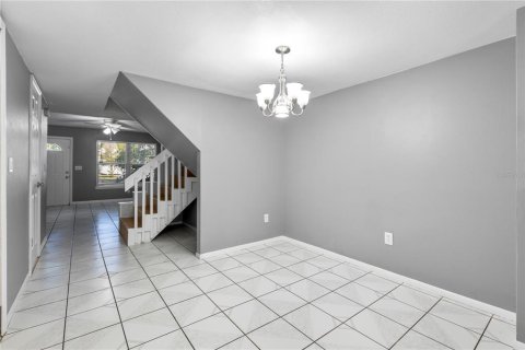 Townhouse in Tampa, Florida 2 bedrooms, 117.06 sq.m. № 1893757 - photo 9