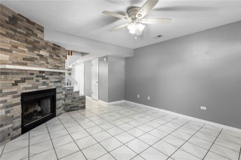 Townhouse in Tampa, Florida 2 bedrooms, 117.06 sq.m. № 1893757 - photo 4