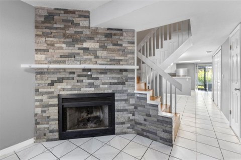 Townhouse in Tampa, Florida 2 bedrooms, 117.06 sq.m. № 1893757 - photo 6