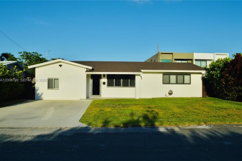 Casa en Fort Lauderdale, Florida 4 dormitorios, 175.49 m2 № 2074295