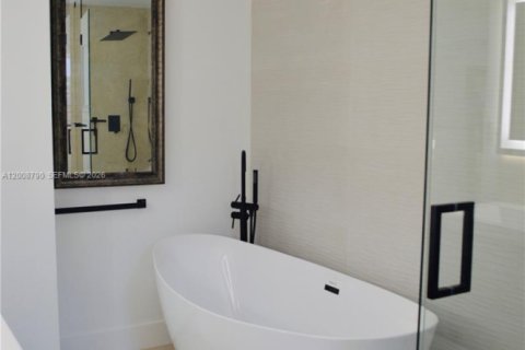Casa en venta en Fort Lauderdale, Florida, 4 dormitorios, 175.49 m2 № 2074295 - foto 10