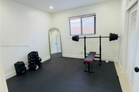 Casa en venta en Fort Lauderdale, Florida, 4 dormitorios, 175.49 m2 № 2074295 - foto 20