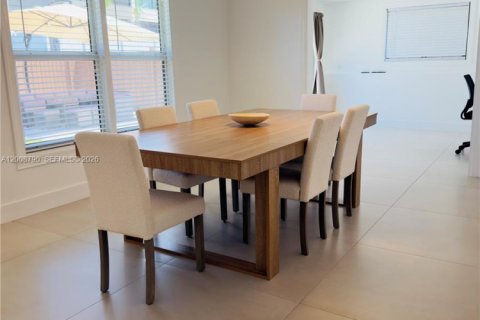 Casa en venta en Fort Lauderdale, Florida, 4 dormitorios, 175.49 m2 № 2074295 - foto 21