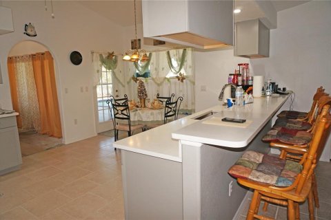House in Punta Gorda, Florida 4 bedrooms, 208.38 sq.m. № 1576427 - photo 18
