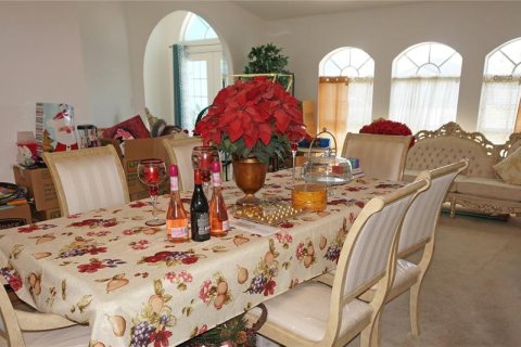 House in Punta Gorda, Florida 4 bedrooms, 208.38 sq.m. № 1576427 - photo 8