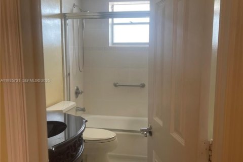Copropriété à louer à Aventura, Floride: 1 chambre, 74.32 m2 № 1986398 - photo 8