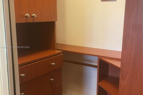 Copropriété à louer à Aventura, Floride: 1 chambre, 74.32 m2 № 1986398 - photo 6