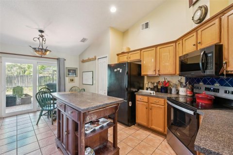 House in Orlando, Florida 3 bedrooms, 176.33 sq.m. № 2220212 - photo 8