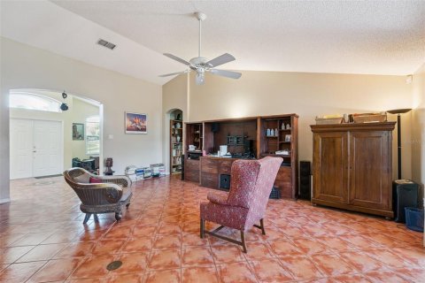 House in Orlando, Florida 3 bedrooms, 176.33 sq.m. № 2220212 - photo 10