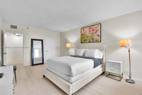 Copropriété à louer à Miami Beach, Floride: 1 chambre, 78.97 m2 № 1946688 - photo 20
