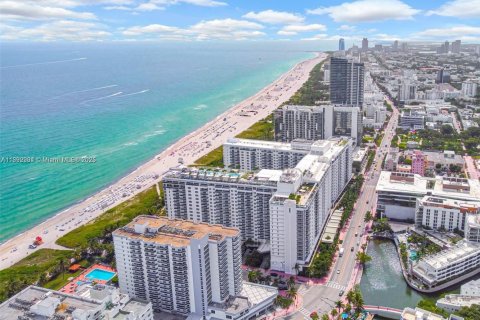 Copropriété à louer à Miami Beach, Floride: 1 chambre, 78.97 m2 № 1946688 - photo 8