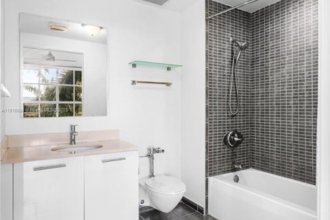 Copropriété à louer à Miami, Floride: 45.71 m2 № 1772581 - photo 5