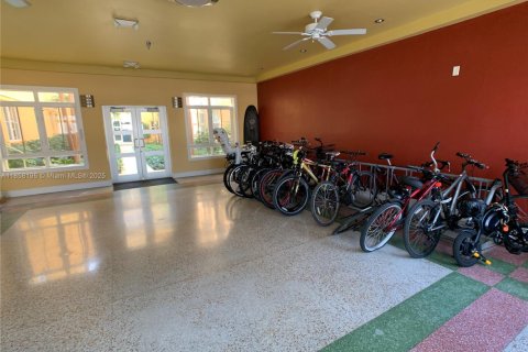 Copropriété à louer à Miami Beach, Floride: 36.23 m2 № 1882281 - photo 3