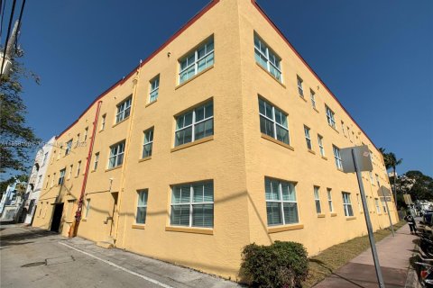 Copropriété à louer à Miami Beach, Floride: 36.23 m2 № 1882281 - photo 24