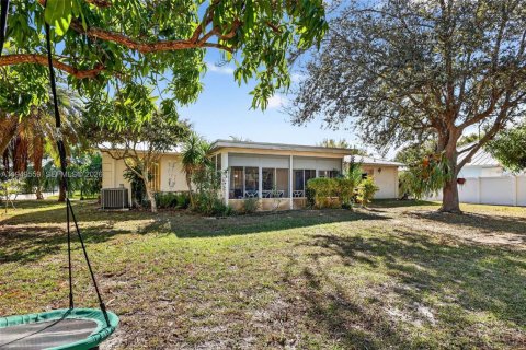 Villa ou maison à vendre à Port St. Lucie, Floride: 3 chambres, 120.4 m2 № 2005002 - photo 15